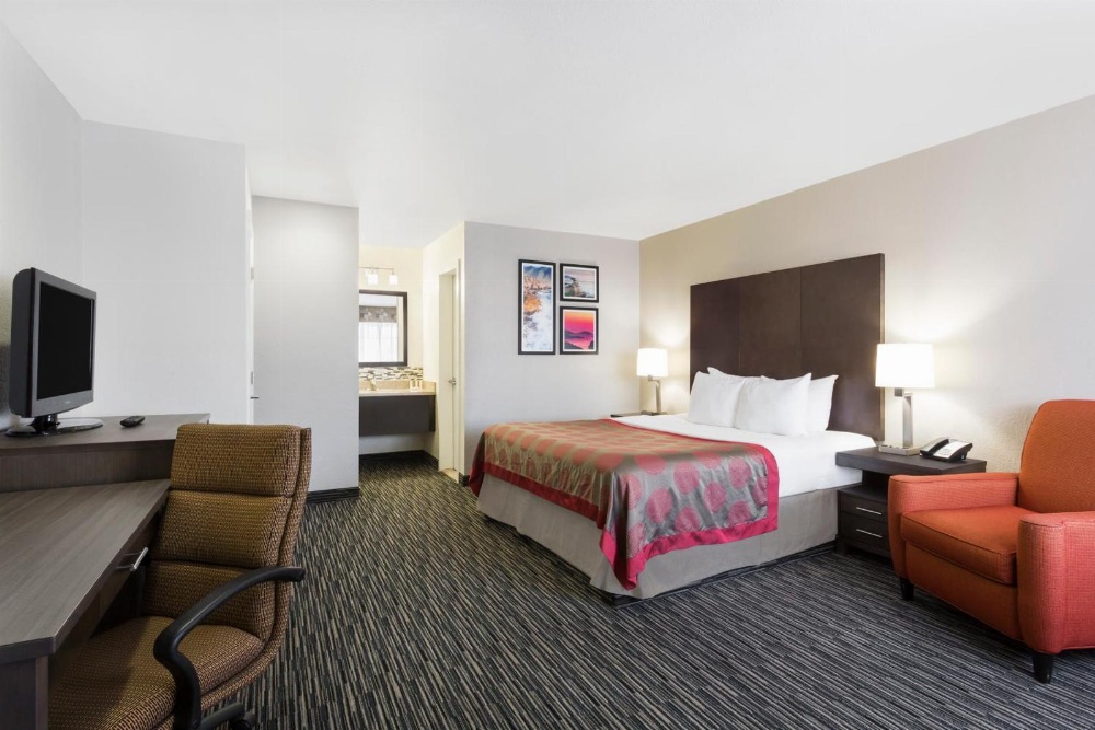 Ramada by Wyndham Monterey Main image